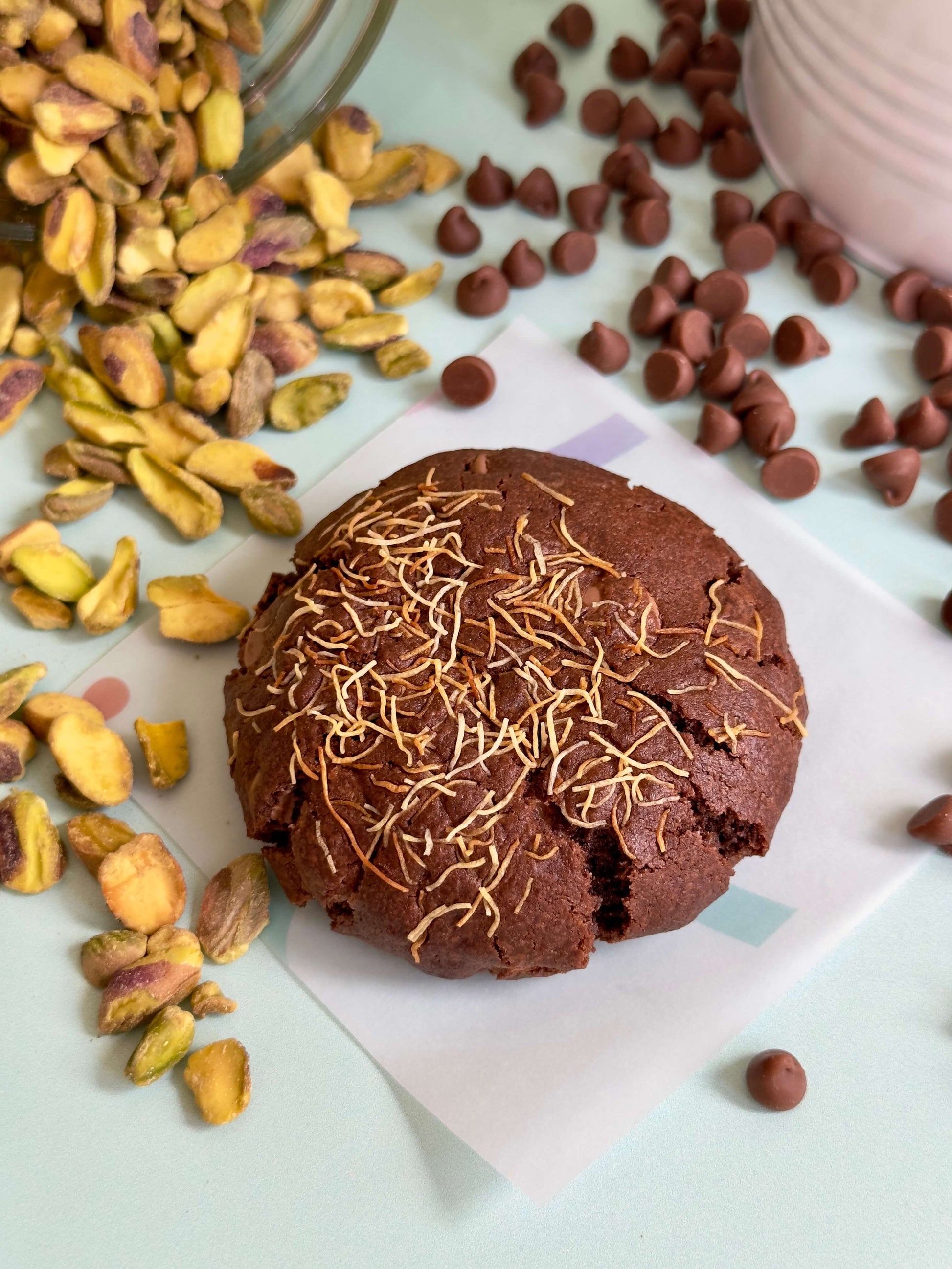 Dubai Chocolate Pistachio Stuffed Cookie